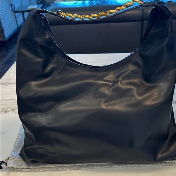 NWT Donna Karan Black Leather Shoulder Bag with Gold Chain - Picture 4 of 12